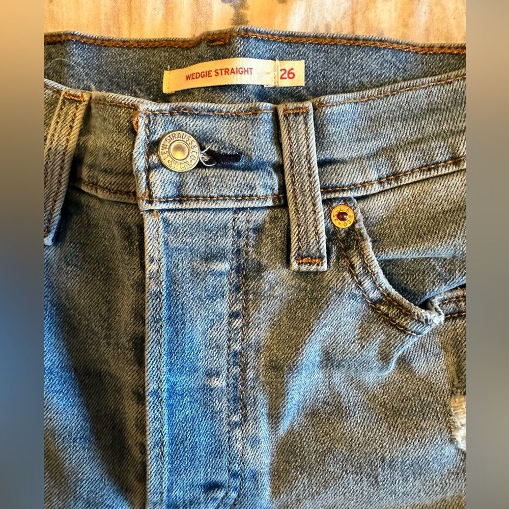 LEVIS wedgie straight distressed high rise jeans with raw hem